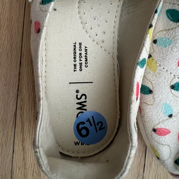 NWOT Belmont Forged Iron Tree Lights Print Christmas Holiday Shoes Size 6.5 - Picture 4 of 6